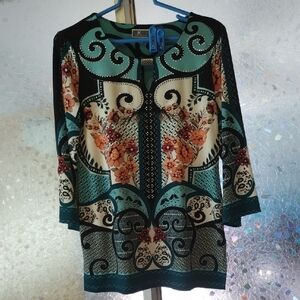 Floral Patterned Tunic Top